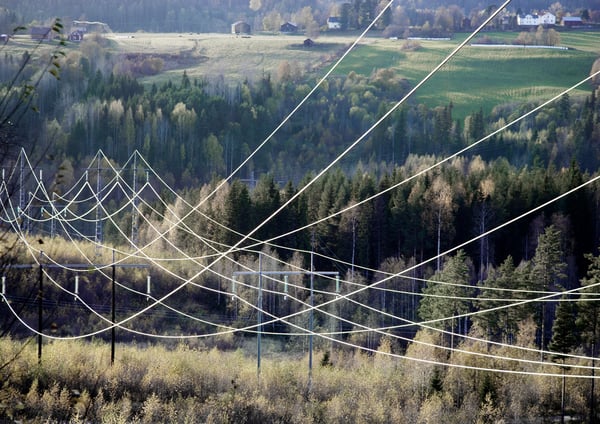 Vattenfall Services ansvarar för markåtkomst när Svenska kraftnät förnyar transmissionsnätet
